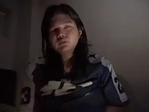 LeanneBettina online show from 11-24-25, 01:44