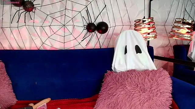 ly lulu online show from 10-11-25, 07:12