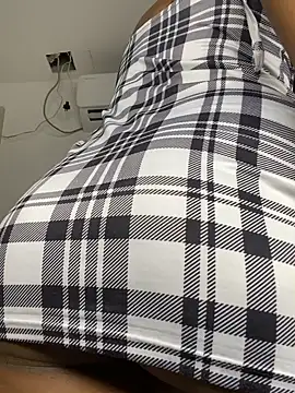 Rousevans  online show from 09-27-25, 04:39