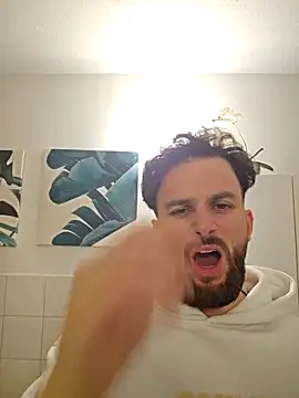 Taycanman69 online show from 04-23-26, 12:56