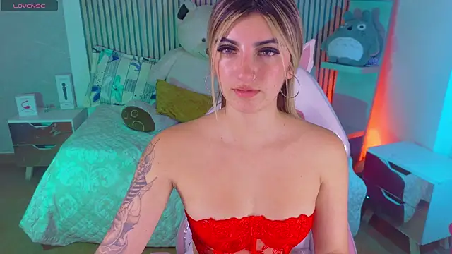 Snapshot of _aitana_001 chatting on 03-04-26, 08:15 aitana 001 online show from 03-04-26, 08:15