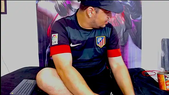 Snapshot of smith_hot29 chatting on 09-12-25, 04:01 smith hot29 online show from 09-12-25, 04:01