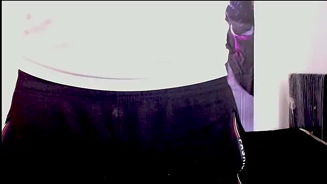 Snapshot of smith_hot29 chatting on 09-23-25, 03:31 smith hot29 online show from 09-23-25, 03:31