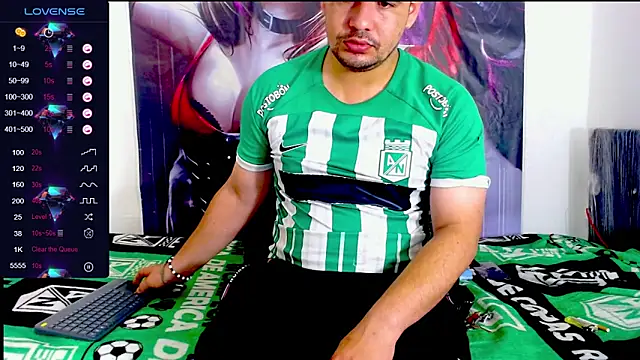 Snapshot of smith_hot29 chatting on 11-05-25, 03:39 smith hot29 online show from 11-05-25, 03:39