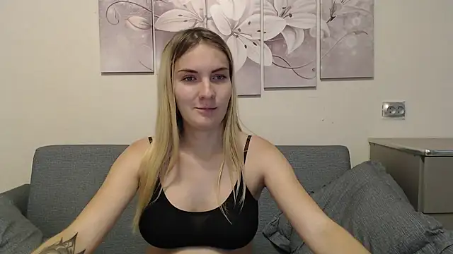 Snapshot of ProstoMaria chatting on 10-01-25, 10:21 ProstoMaria online show from 10-01-25, 10:21