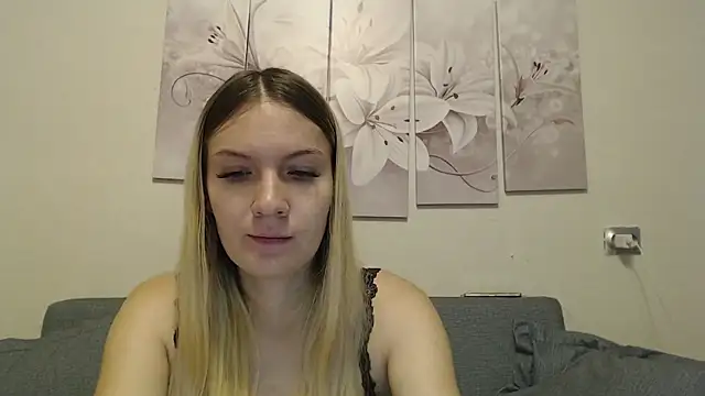Snapshot of ProstoMaria chatting on 11-13-25, 05:28 ProstoMaria online show from 11-13-25, 05:28