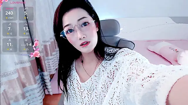 yaoyao-baby520 online show from 12-15-25, 12:20