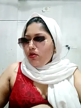 Nusrat-N online show from 03-08-26, 02:10