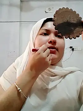 Snapshot of Nusrat-N chatting on 07-05-26, 05:58 Nusrat-N online show from 07-05-26, 05:58