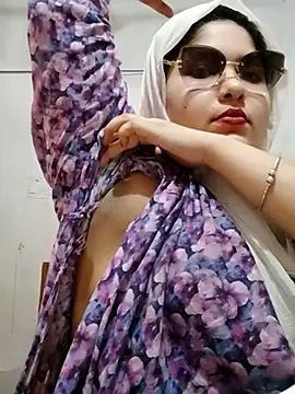 Snapshot of Nusrat-N chatting on 07-07-26, 01:19 Nusrat-N online show from 07-07-26, 01:19