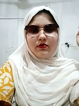 Snapshot of Nusrat-N chatting on 07-07-26, 09:57 Nusrat-N online show from 07-07-26, 09:57