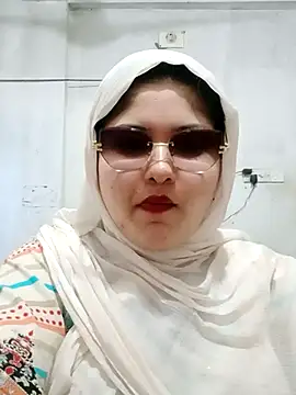 Snapshot of Nusrat-N chatting on 07-26-26, 01:58 Nusrat-N online show from 07-26-26, 01:58