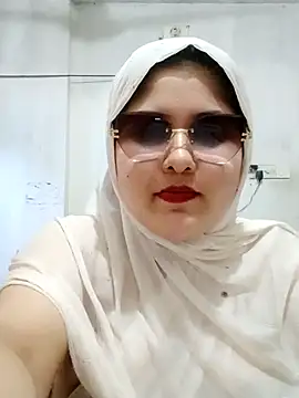 Snapshot of Nusrat-N chatting on 07-28-26, 03:46 Nusrat-N online show from 07-28-26, 03:46
