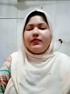 Snapshot of Nusrat-N chatting on 07-30-26, 02:10 Nusrat-N online show from 07-30-26, 02:10