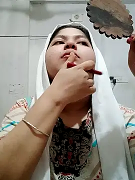 Snapshot of Nusrat-N chatting on 08-07-26, 01:07 Nusrat-N online show from 08-07-26, 01:07