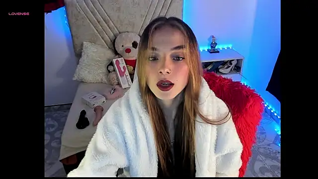 Mia Victoria22 online show from 05-04-26, 03:30