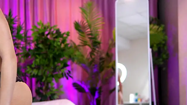 LalaRoze online show from 03-05-26, 07:32