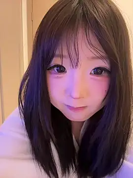 Snapshot of lelebaybay888 chatting on 05-21-26, 04:58 lelebaybay888 online show from 05-21-26, 04:58