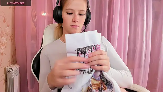 Anabel-Candy online show from 10-24-25, 06:32