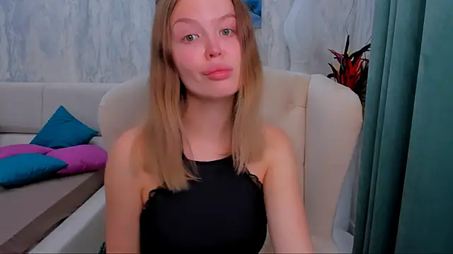 LaurennHill online show from 09-19-25, 12:12