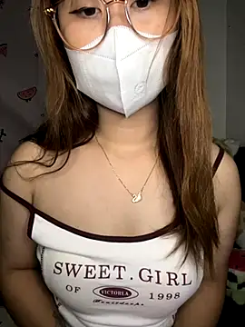 Meowyeuk6 online show from 10-13-25, 07:36