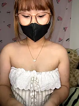 Meowyeuk6 online show from 11-14-25, 06:50