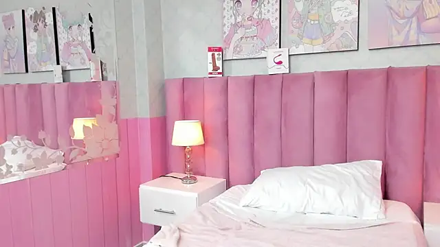 Snapshot of Sofi_naughty18 chatting on 09-17-25, 07:48 Sofi naughty18 online show from 09-17-25, 07:48