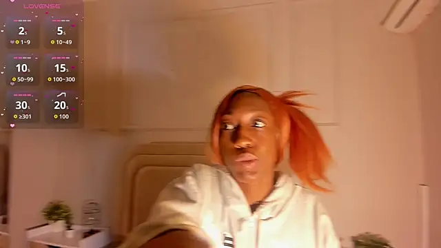 Anamonrroe online show from 09-19-25, 11:33