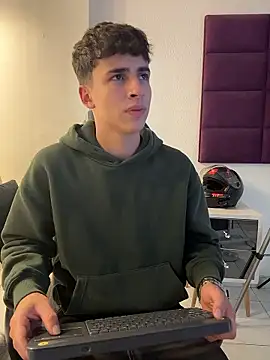 AdrianRinaldi online show from 01-07-26, 08:00