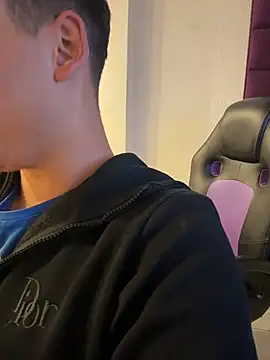 AdrianRinaldi online show from 01-12-26, 08:03