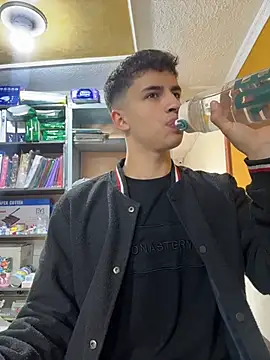 AdrianRinaldi online show from 04-30-26, 01:50