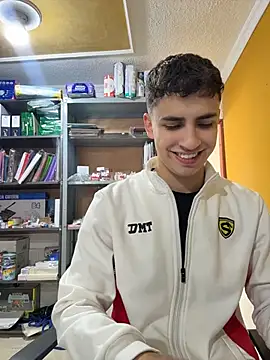 AdrianRinaldi online show from 05-03-26, 03:07