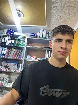 AdrianRinaldi online show from 05-07-26, 02:00