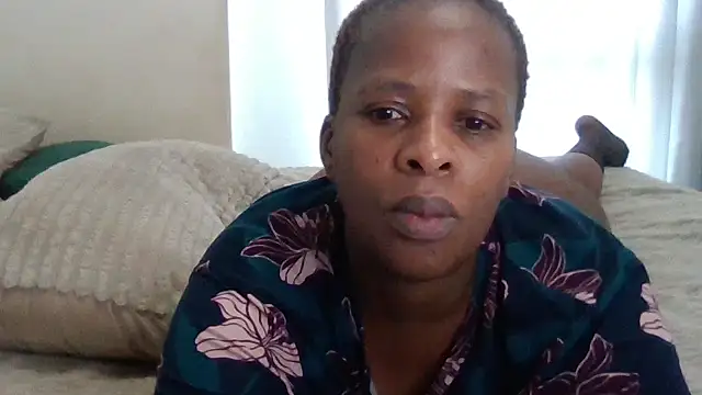 Snapshot of SexyNonnyy chatting on 11-20-25, 06:13 SexyNonnyy online show from 11-20-25, 06:13