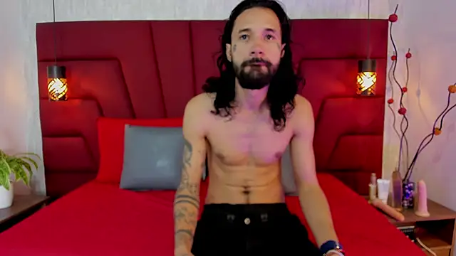 Snapshot of Hisoka_011 chatting on 09-13-25, 12:05 Hisoka 011 online show from 09-13-25, 12:05