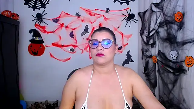 ValeriaHairy online show from 10-11-25, 06:12