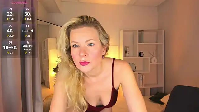 Julia Giulia online show from 05-01-26, 05:50