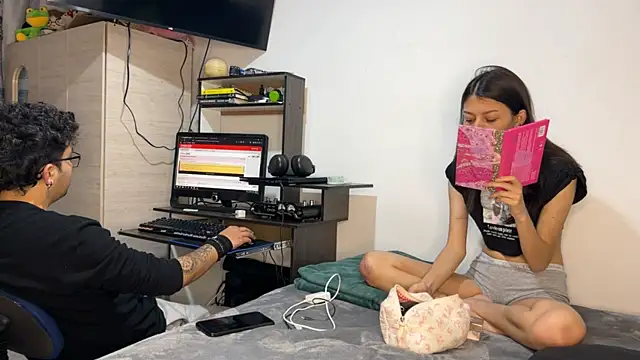 Snapshot of Conor_Taylor chatting on 09-17-25, 02:19 Conor Taylor online show from 09-17-25, 02:19