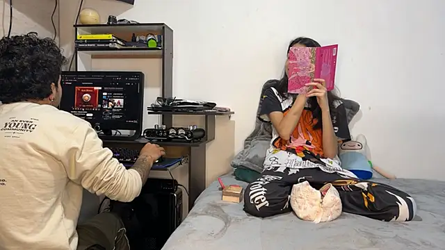 Snapshot of Conor_Taylor chatting on 09-21-25, 02:29 Conor Taylor online show from 09-21-25, 02:29