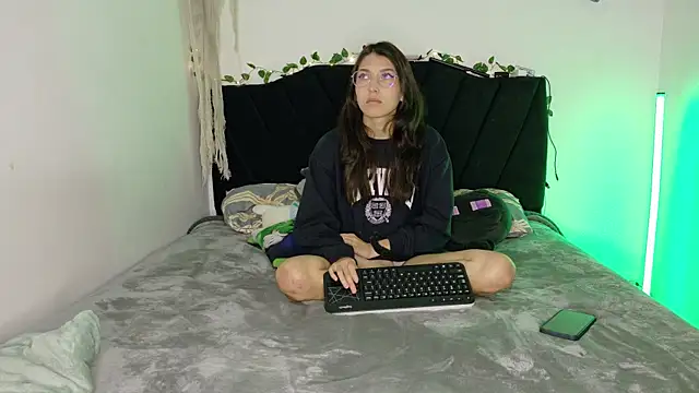 Snapshot of Conor_Taylor chatting on 10-07-25, 03:53 Conor Taylor online show from 10-07-25, 03:53