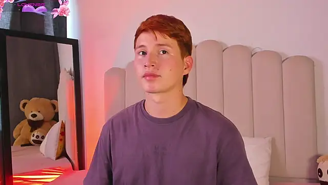 Snapshot of Eragonbooy chatting on 03-11-26, 08:48 Eragonbooy online show from 03-11-26, 08:48