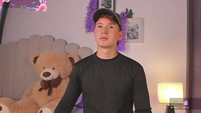 Snapshot of Eragonbooy chatting on 03-26-26, 09:31 Eragonbooy online show from 03-26-26, 09:31