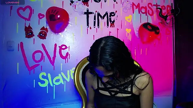 Sweettpleasure online show from 10-15-25, 01:11