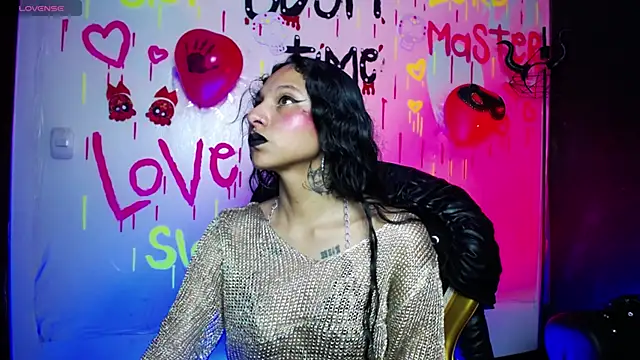 Sweettpleasure online show from 10-18-25, 02:07