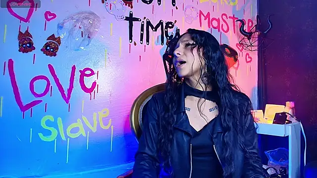 Sweettpleasure online show from 11-17-25, 02:01