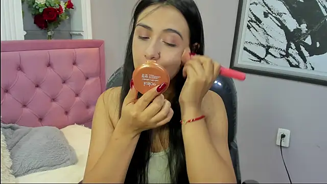 miel latina online show from 06-24-26, 01:21