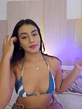 Snapshot of AliishaPss chatting on 05-08-26, 08:25 AliishaPss online show from 05-08-26, 08:25