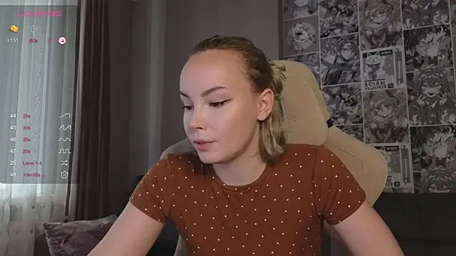 Snapshot of CutieGoose chatting on 10-07-25, 08:00 CutieGoose online show from 10-07-25, 08:00