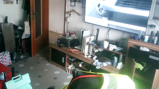 Snapshot of pierre_oi66699 chatting on 04-15-26, 09:49 pierre oi66699 online show from 04-15-26, 09:49