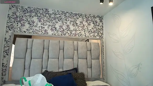 Snapshot of Hanna_Lee__ chatting on 03-20-26, 05:40 Hanna Lee online show from 03-20-26, 05:40